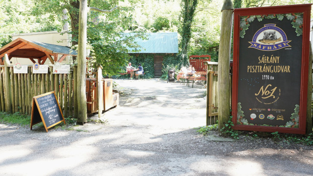 Sáfrány Pisztrángudvar