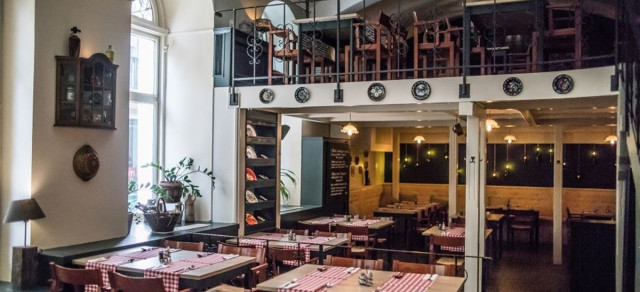 Pörc & Prézli Étterem